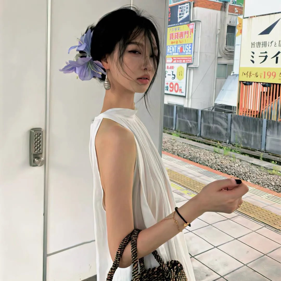 淫娃集中营封面